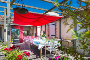 Grande terrasse pour les repas