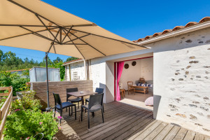 Terrasse indépendante  Studio Marguerite Terrasse Studio Marguerite